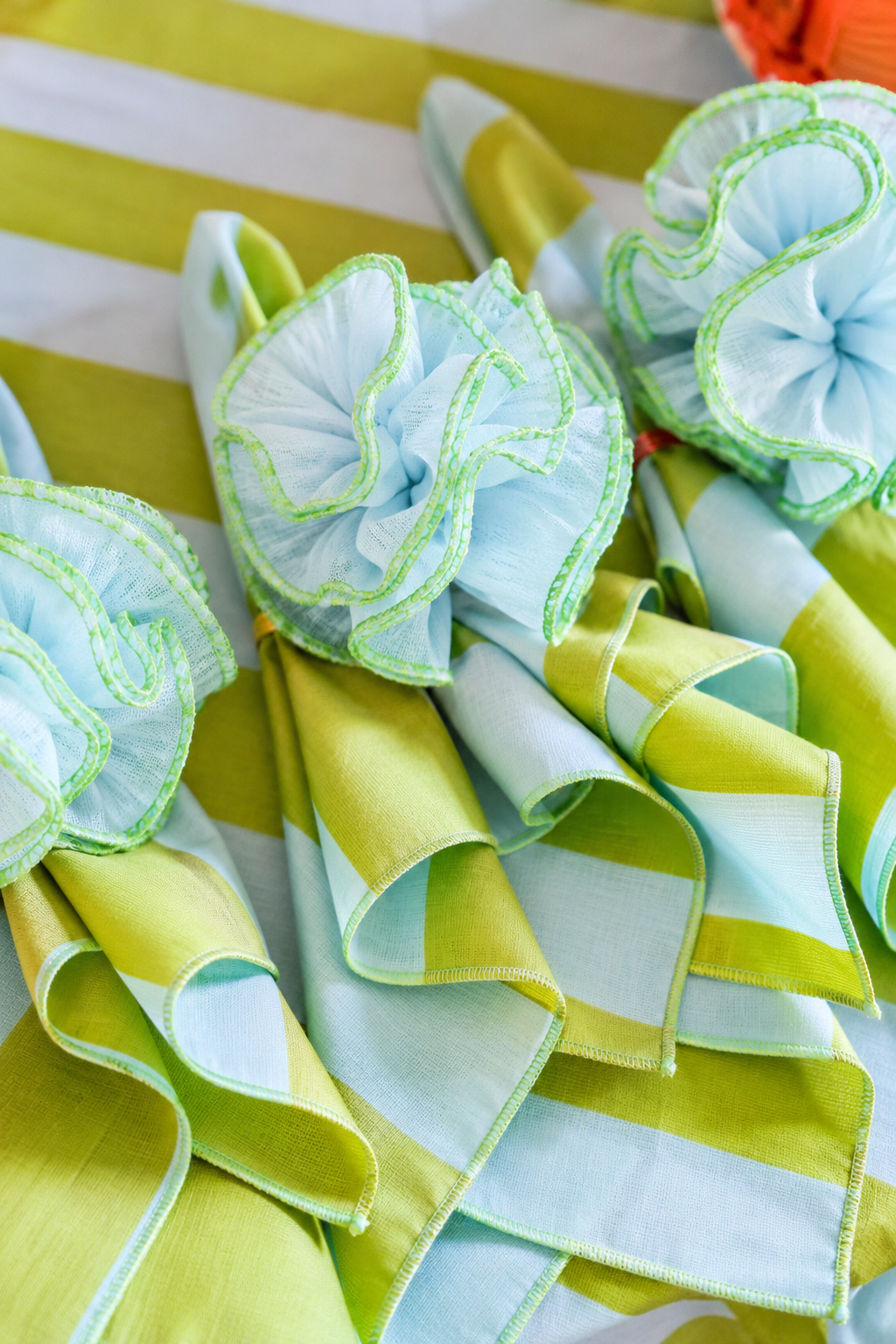 Frilly Festive Gelato Decoration 4 Piece Set