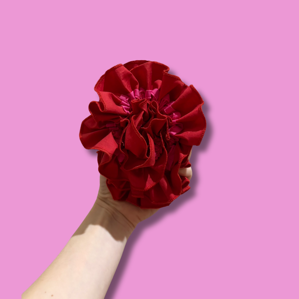 Hot Gossip A4 Frame Scrunchie
