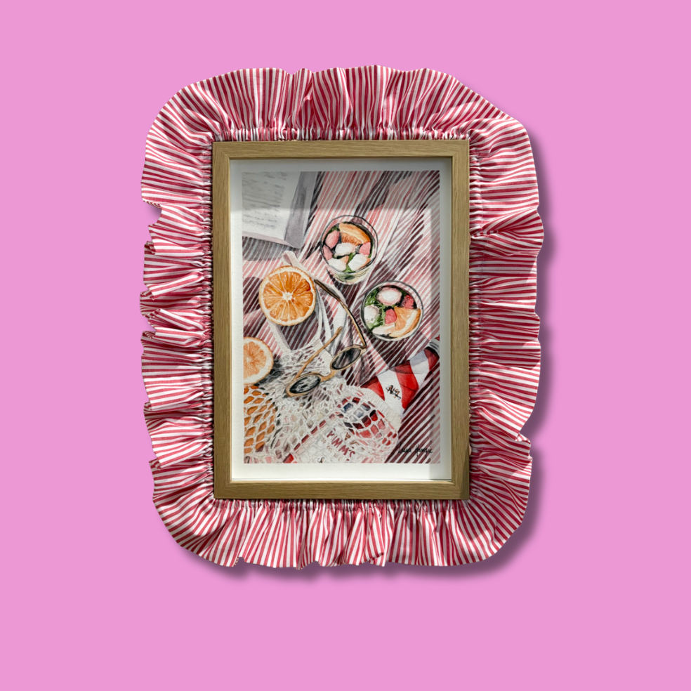 Red-y Or Not A4 Frame Scrunchie
