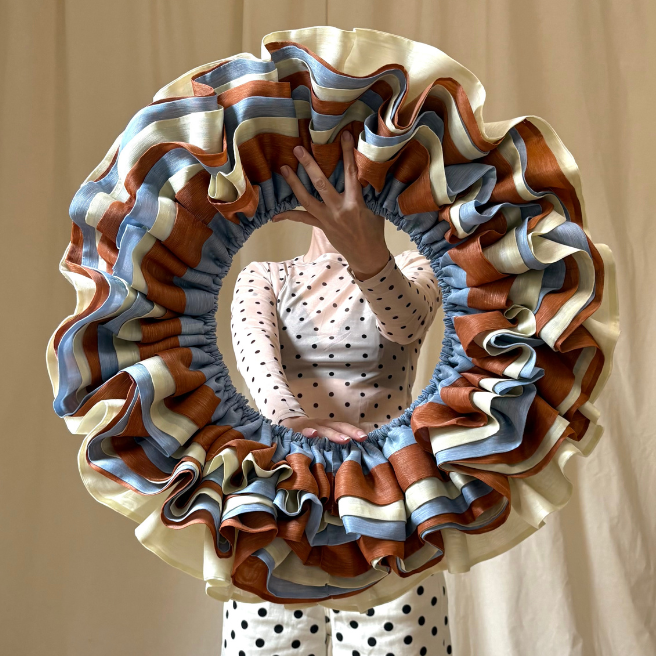 Worn By The Waves, The Maxi