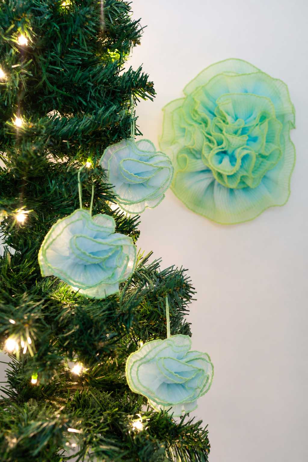 Frilly Festive Gelato Decoration 4 Piece Set